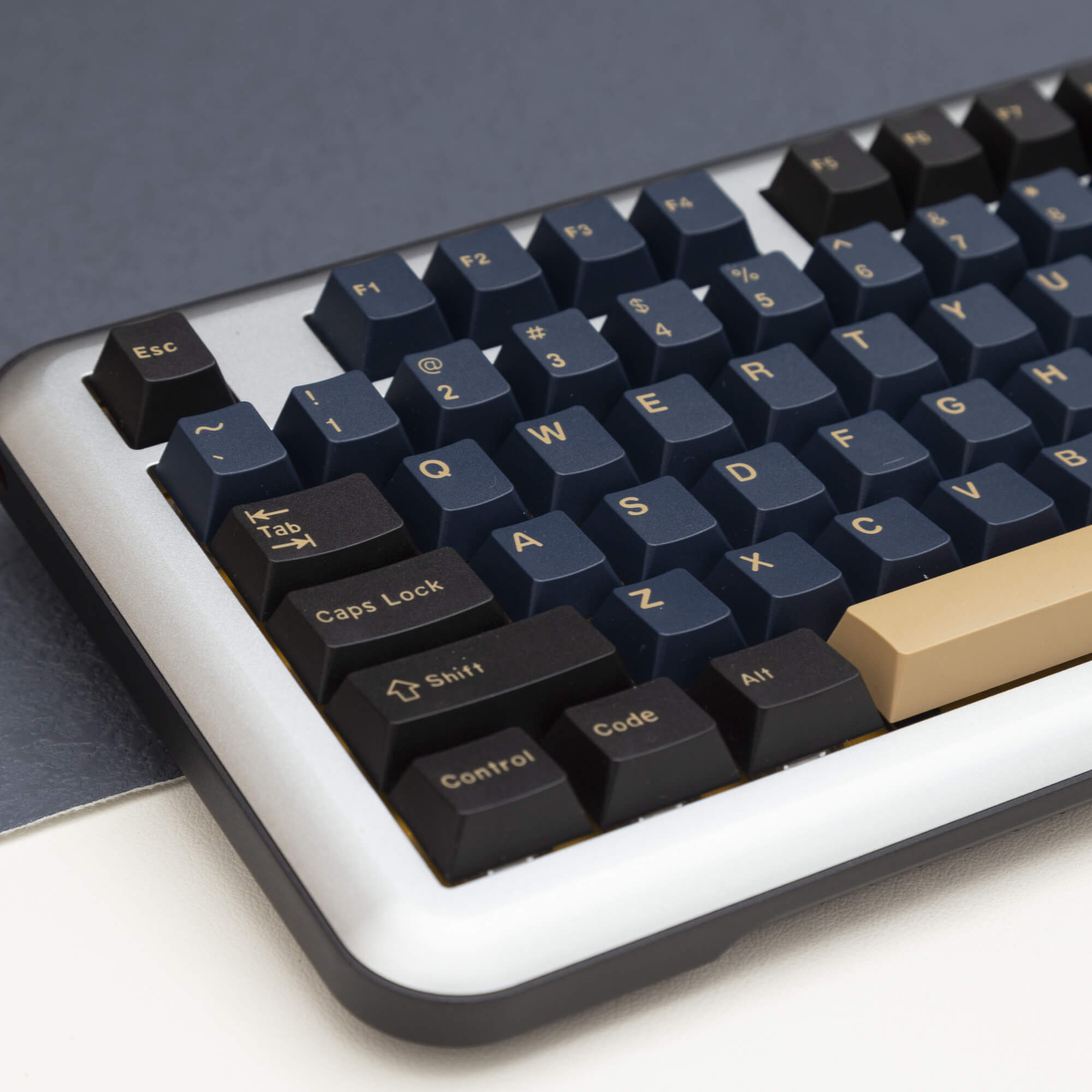 The Ultimate Guide to Keycap Customization: Dye-Sub vs Doubleshot
